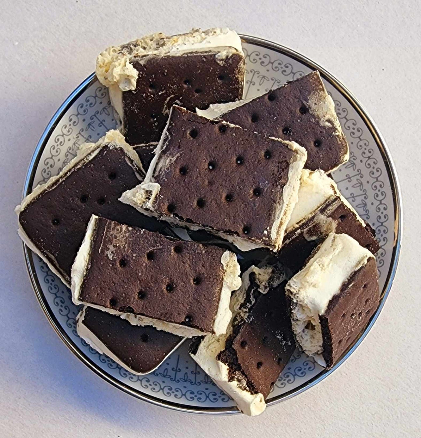 Ice Cream Cookie Cakes